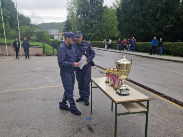 Priprave na podelitev priznanj